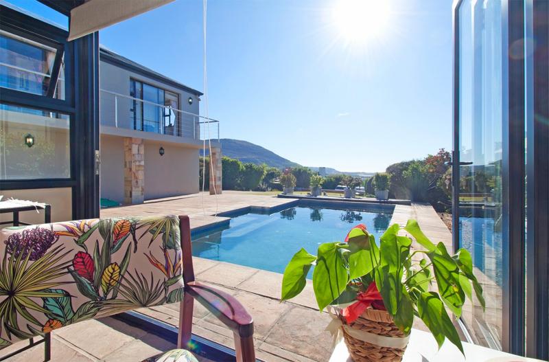 4 Bedroom Property for Sale in Stonehaven Estate Western Cape